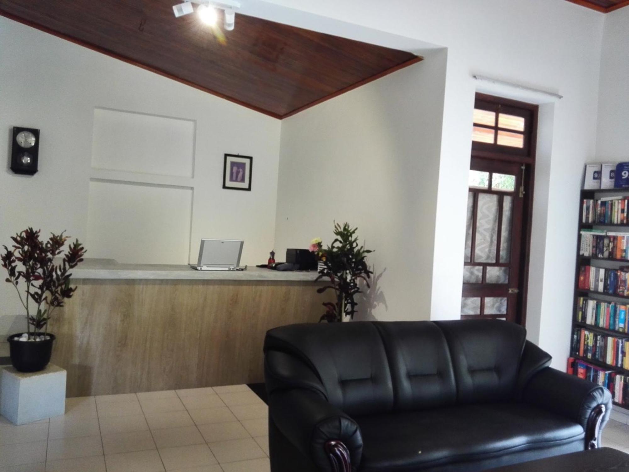 The Oasis Villa Hikkaduwa Bagian luar foto