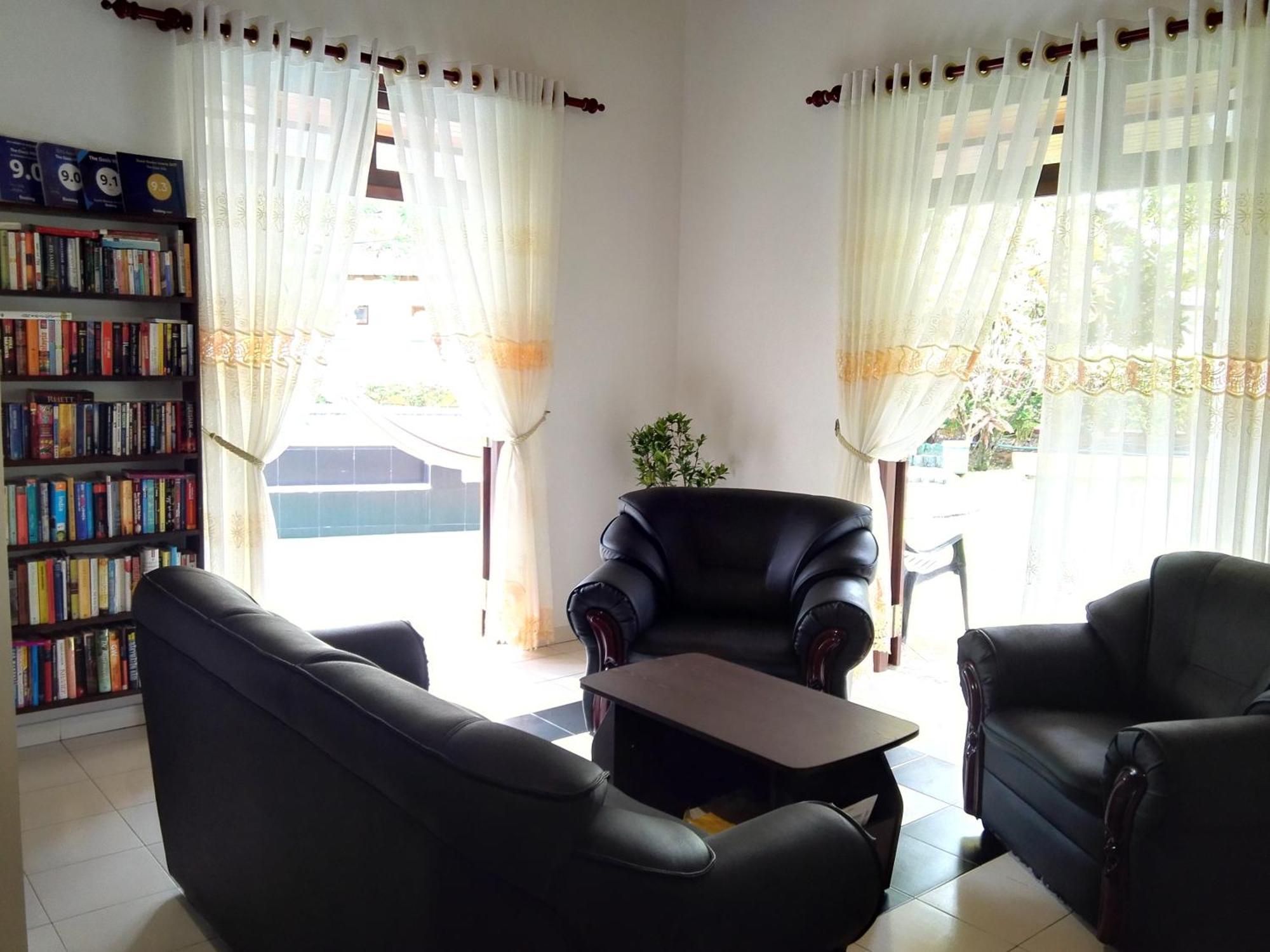 The Oasis Villa Hikkaduwa Bagian luar foto