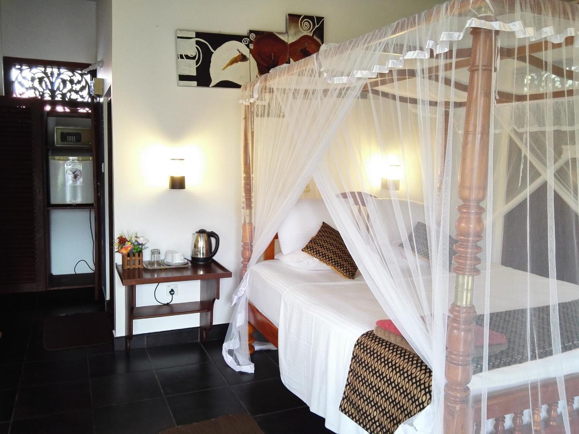 The Oasis Villa Hikkaduwa Bagian luar foto