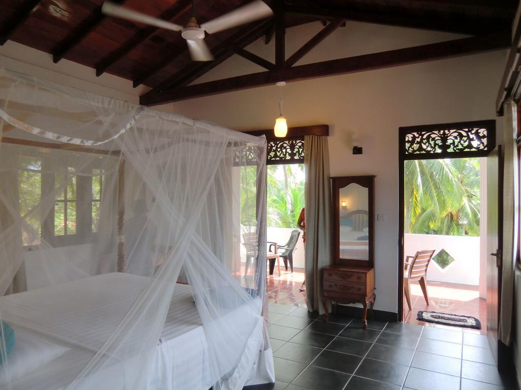 The Oasis Villa Hikkaduwa Ruang foto