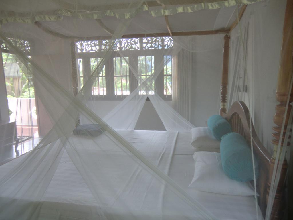 The Oasis Villa Hikkaduwa Ruang foto